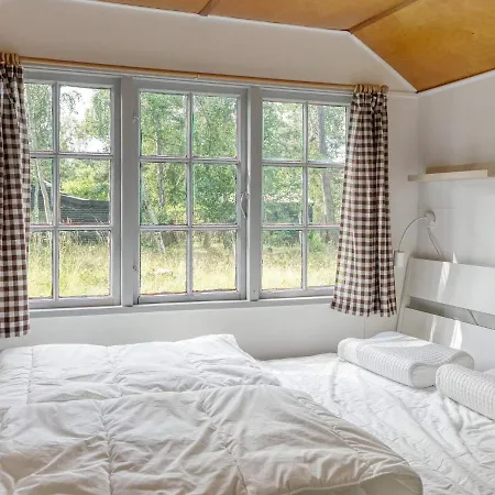 Nyaraló Holiday Home Vaeggerlose Ccxiii Bøtø By